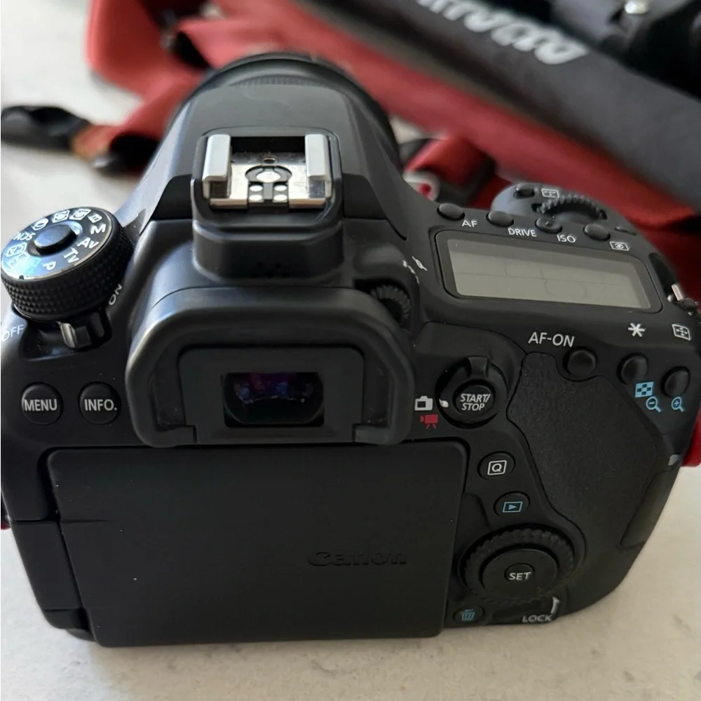Canon EOS 80D Black DSLR with Lens